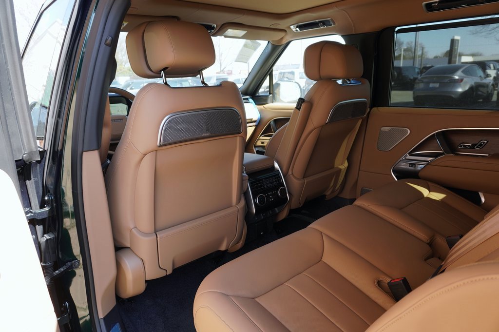 New 2026 Land Rover Range Rover Long Wheelbase Autobiography image 34