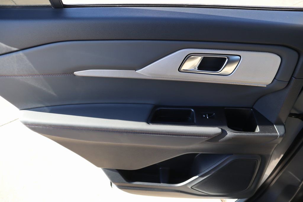 New 2026 Ford Explorer Active w/ Active Comfort Package image 19