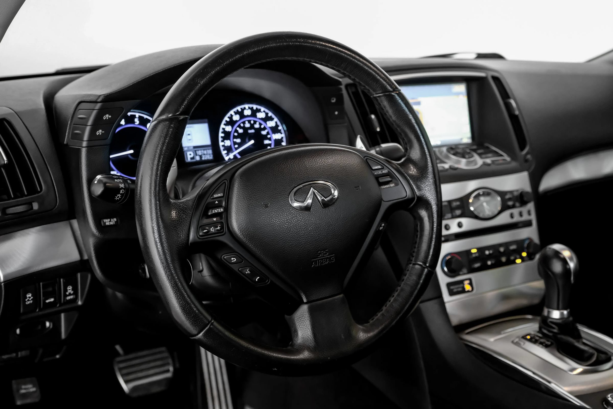 Used 2012 INFINITI G37 Convertible w/ Premium Pkg RWD image 13