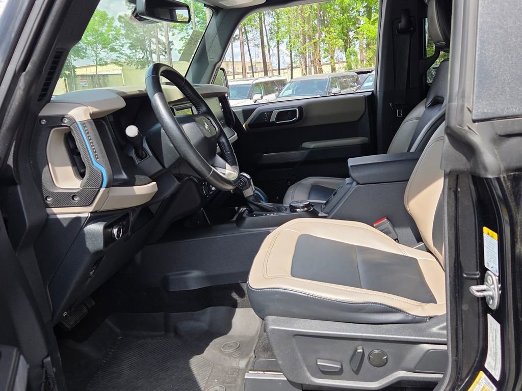 Used 2023 Ford Bronco Wildtrak image 5