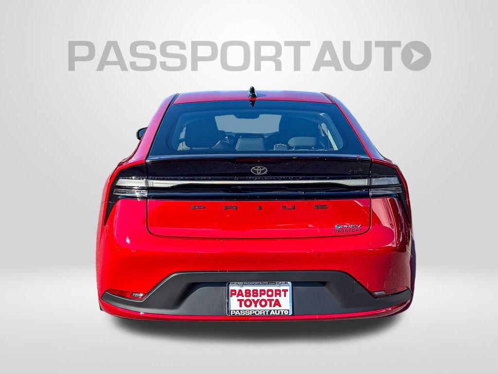 New 2026 Toyota Prius Plug-In Hybrid SE image 4