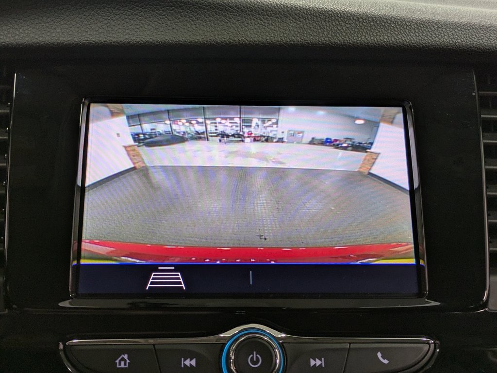 Used 2022 Buick Encore Preferred w/ Safety Package image 12