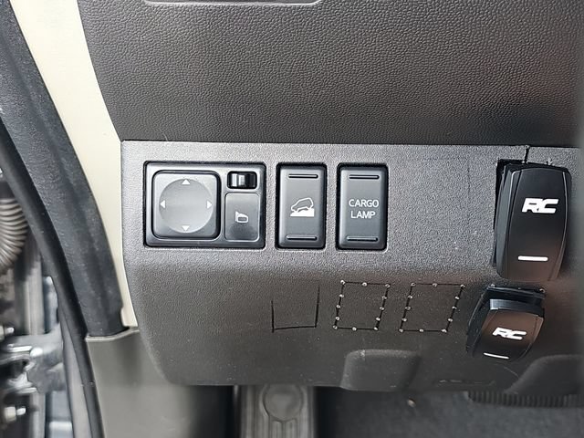 Used 2019 Nissan Frontier PRO-4X w/ Pro-4x Luxury Package AWD/4WD image 30