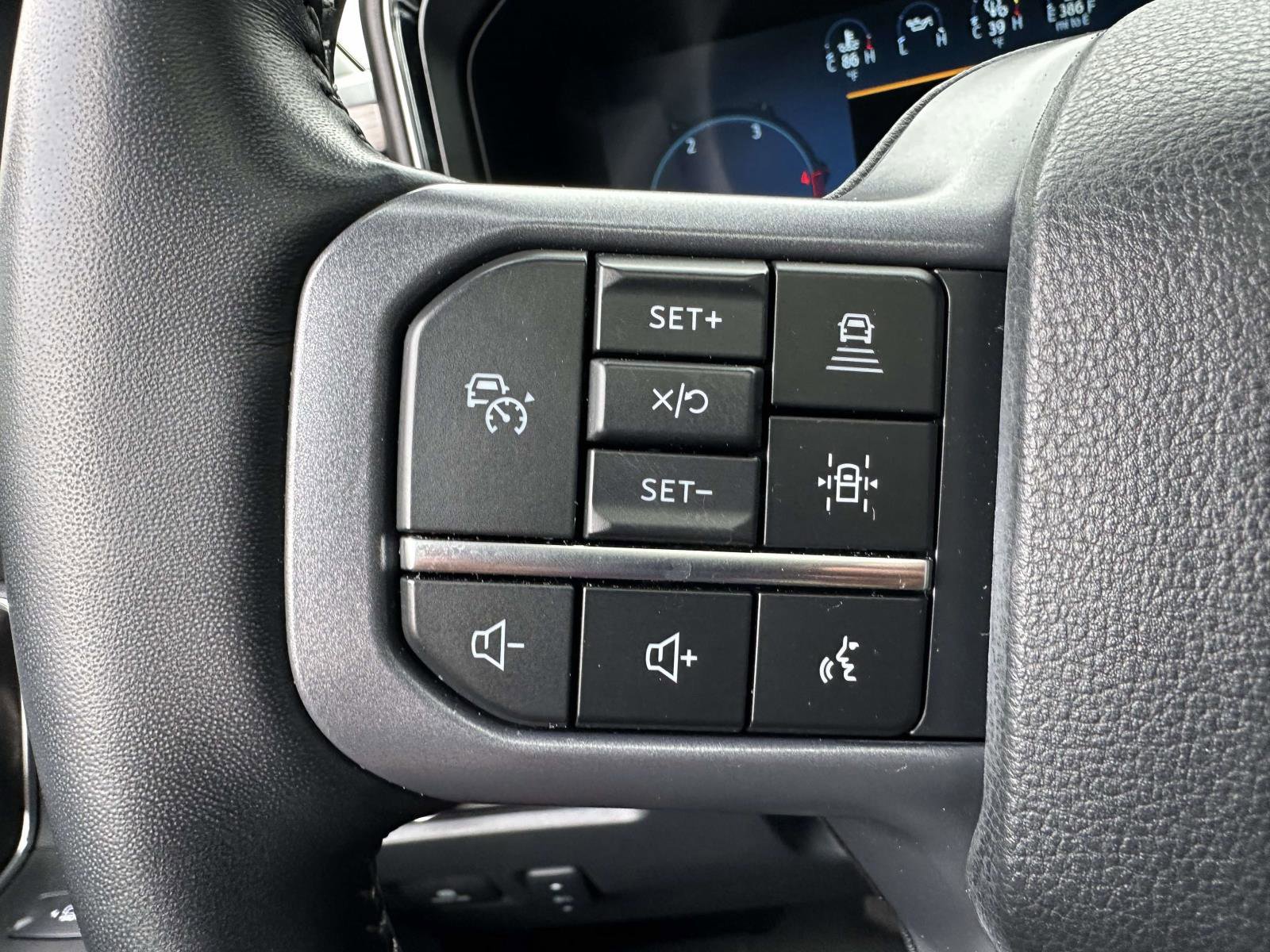 Used 2023 Ford F250 Lariat w/ Lariat Ultimate Package image 29