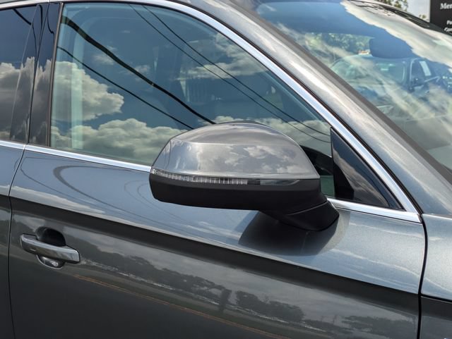 Used 2022 Audi Q5 e Premium AWD/4WD image 13