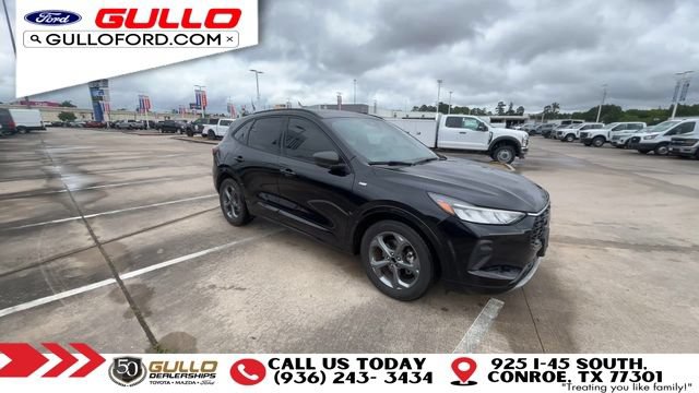 Used 2023 Ford Escape ST-Line w/ Tech Pack #1 FWD image 2