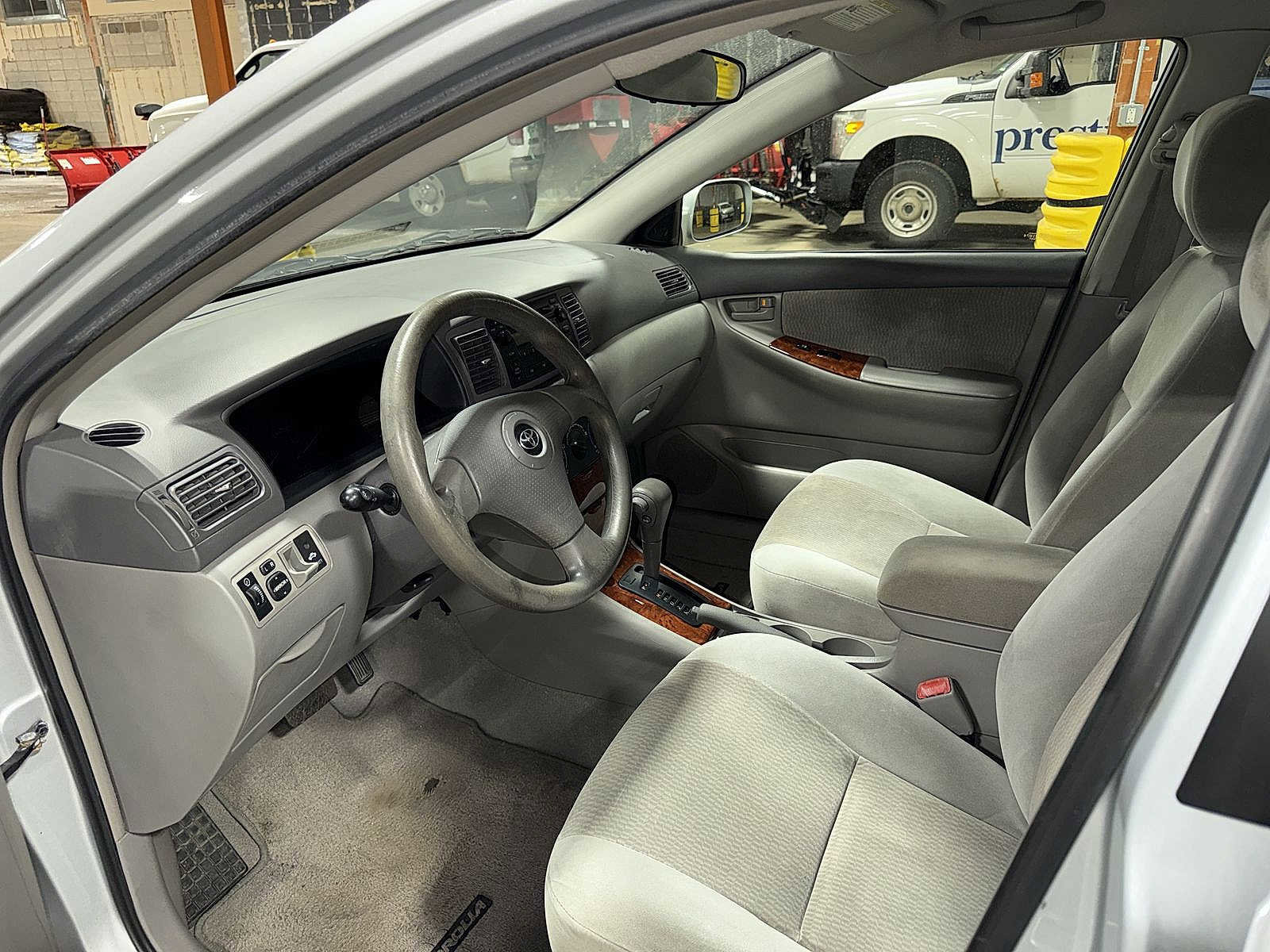 Used 2007 Toyota Corolla LE FWD image 25