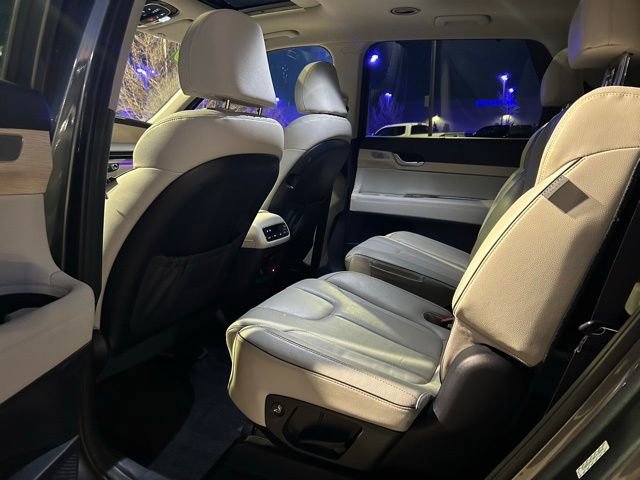 Used 2024 Hyundai Palisade Limited image 24