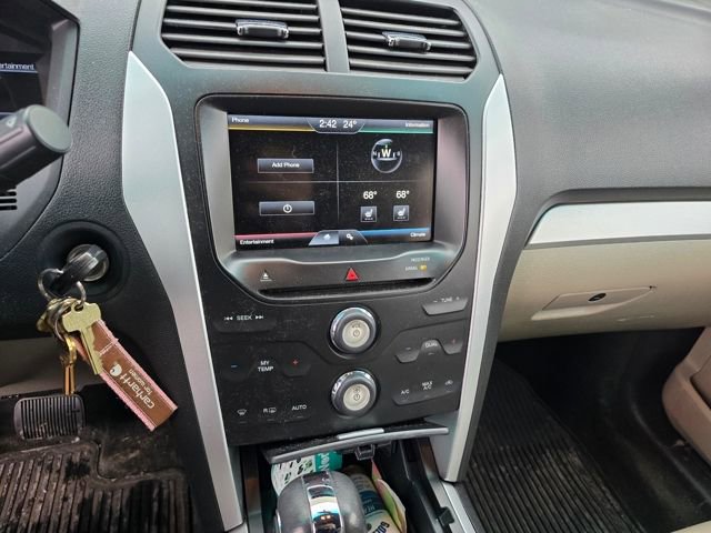 Used 2015 Ford Explorer XLT w/ Equipment Group 202A image 14