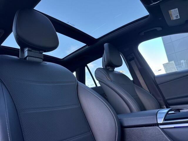 Certified 2026 Mercedes-Benz GLC 300 4MATIC image 19