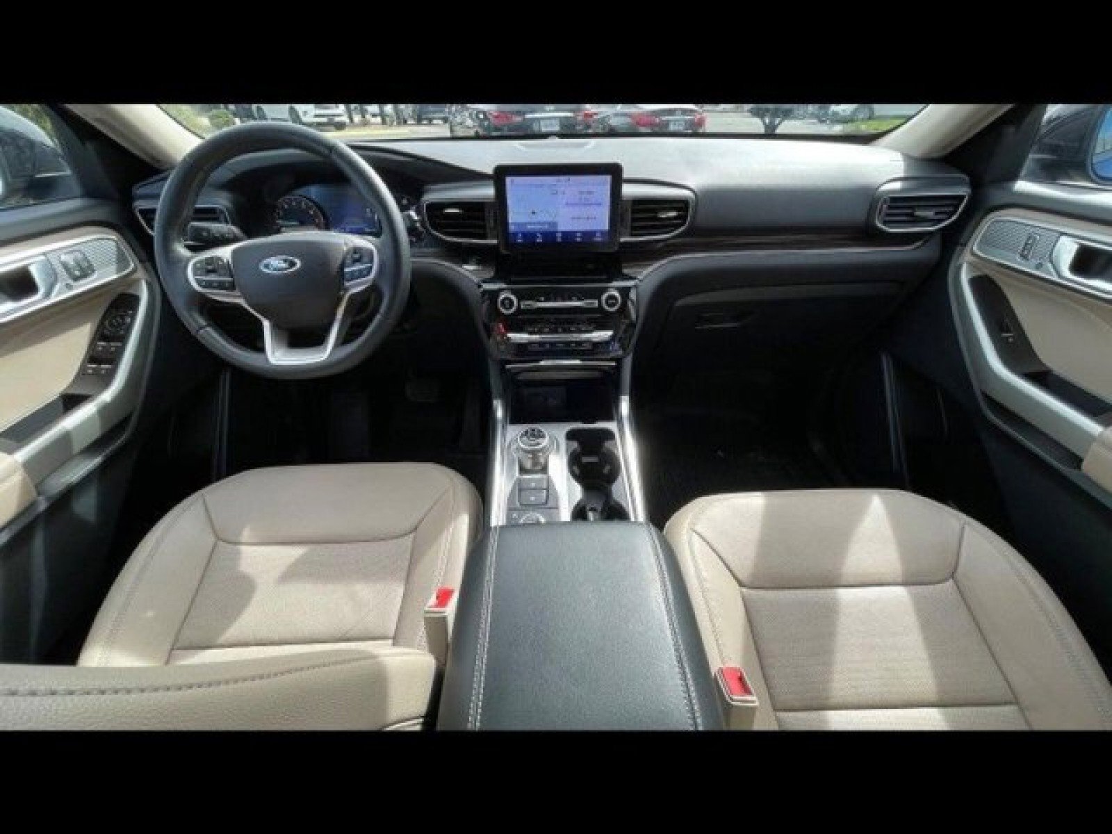 Used 2021 Ford Explorer Limited w/ Equipment Group 301A image 23