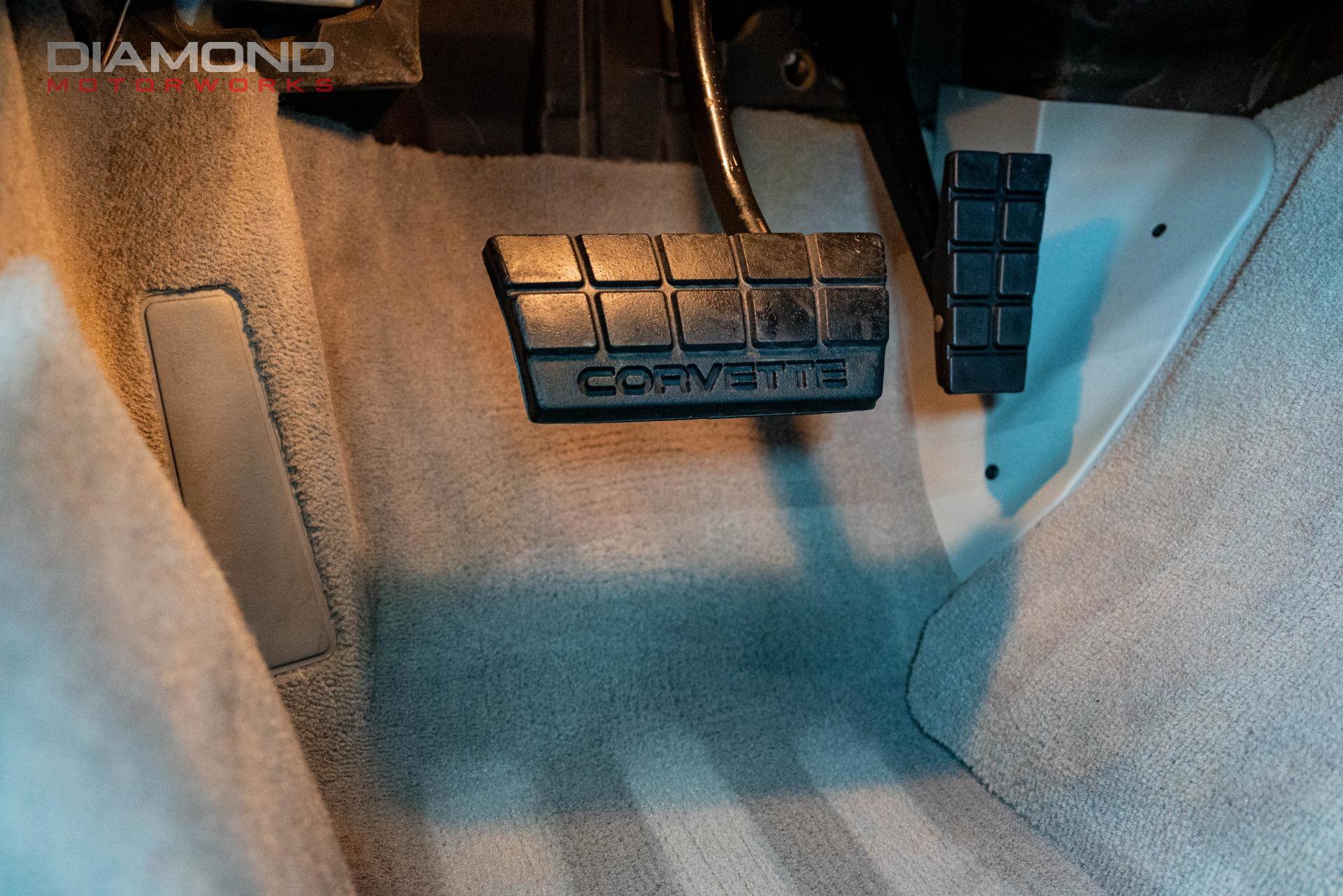 Used 1995 Chevrolet Corvette Coupe image 66