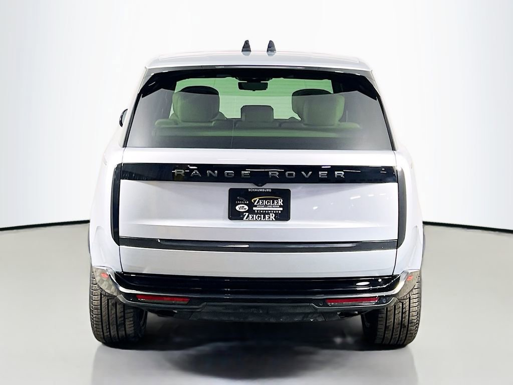 Used 2025 Land Rover Range Rover Autobiography image 6