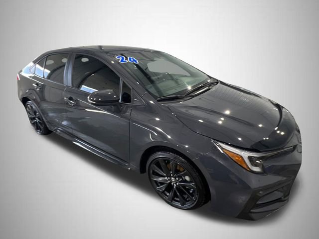 Used 2024 Toyota Corolla SE image 2