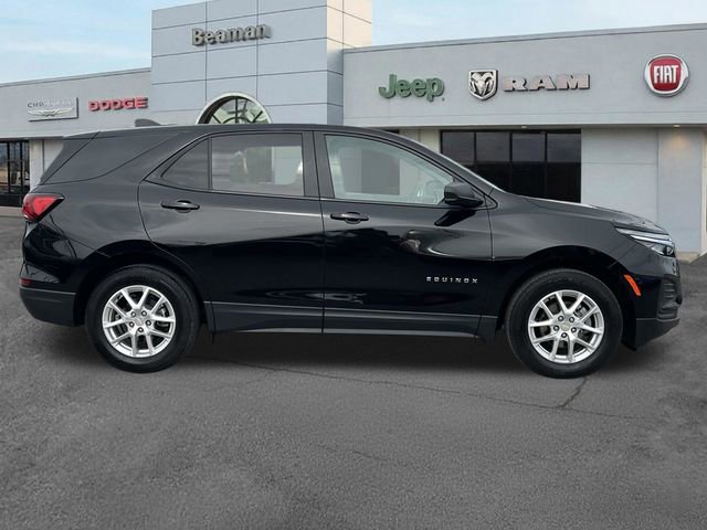 Used 2024 Chevrolet Equinox LS w/ LS Convenience Package FWD image 8