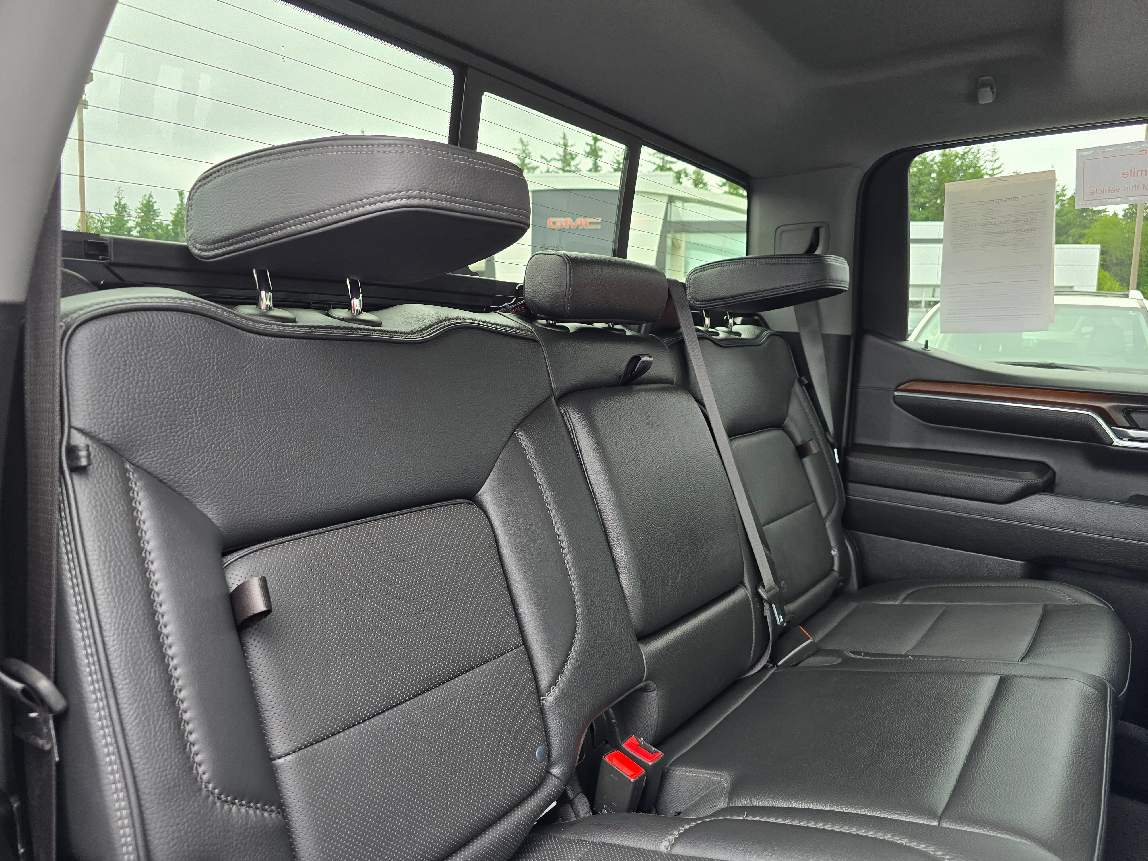 Used 2024 GMC Sierra 1500 Denali w/ Denali Reserve Package AWD/4WD image 12