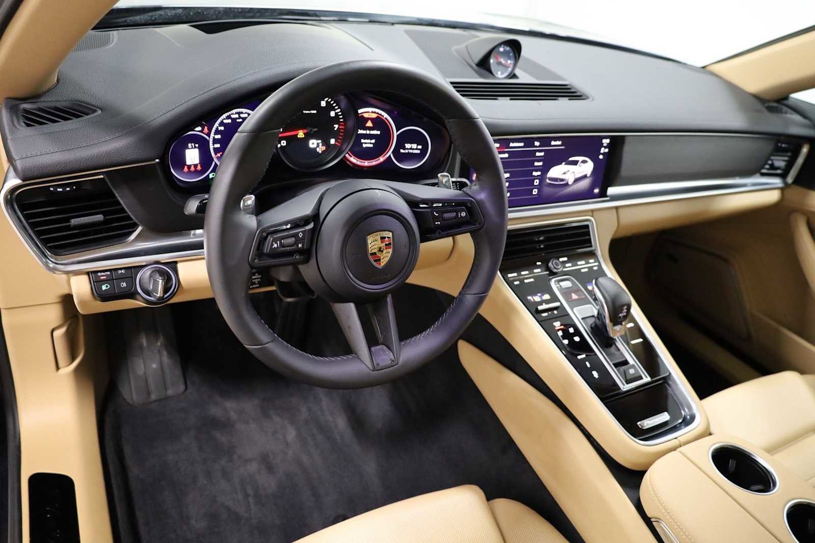 Certified 2023 Porsche Panamera 4 image 4