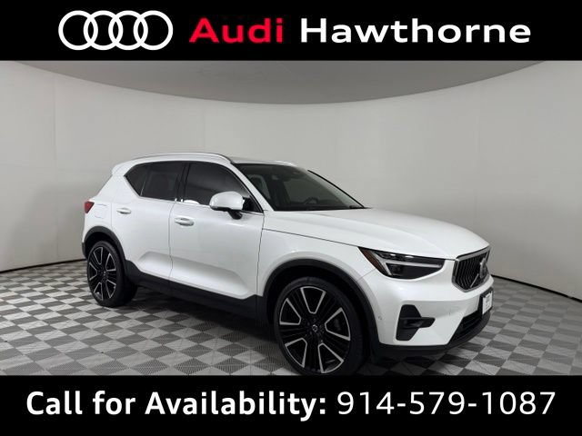 Used 2024 Volvo XC40 B5 Ultimate w/ Protection Package Premier AWD/4WD image 1