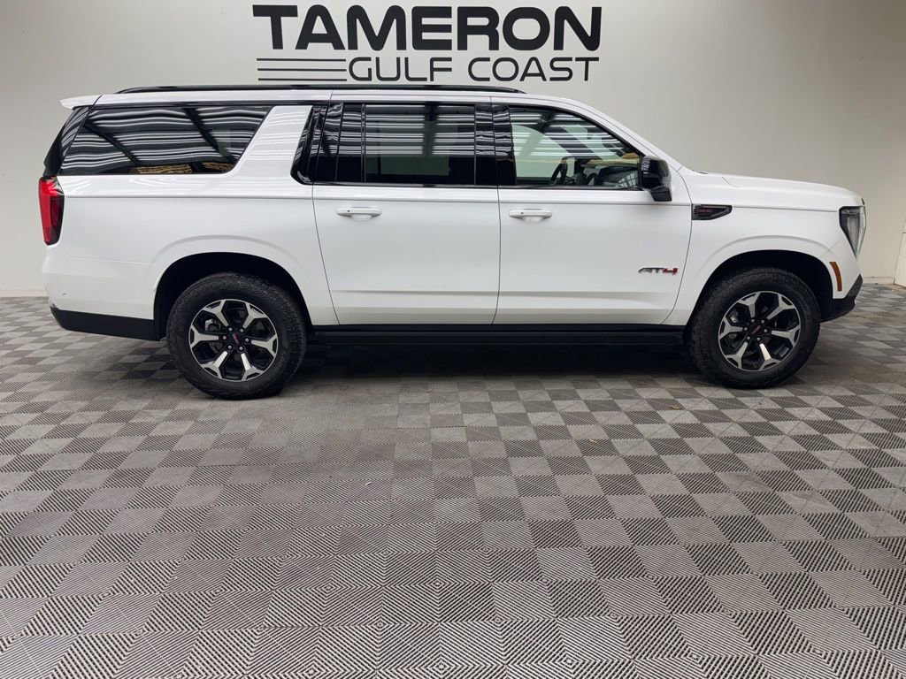 Used 2026 GMC Yukon XL AT4 w/ AT4 Premium Package AWD/4WD image 4