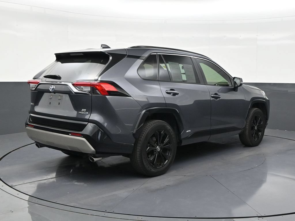 Used 2023 Toyota RAV4 SE AWD/4WD image 5