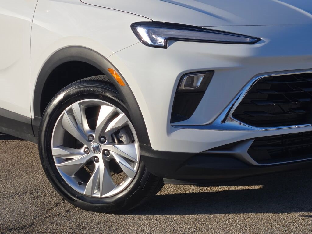 Used 2024 Buick Encore GX Preferred image 4