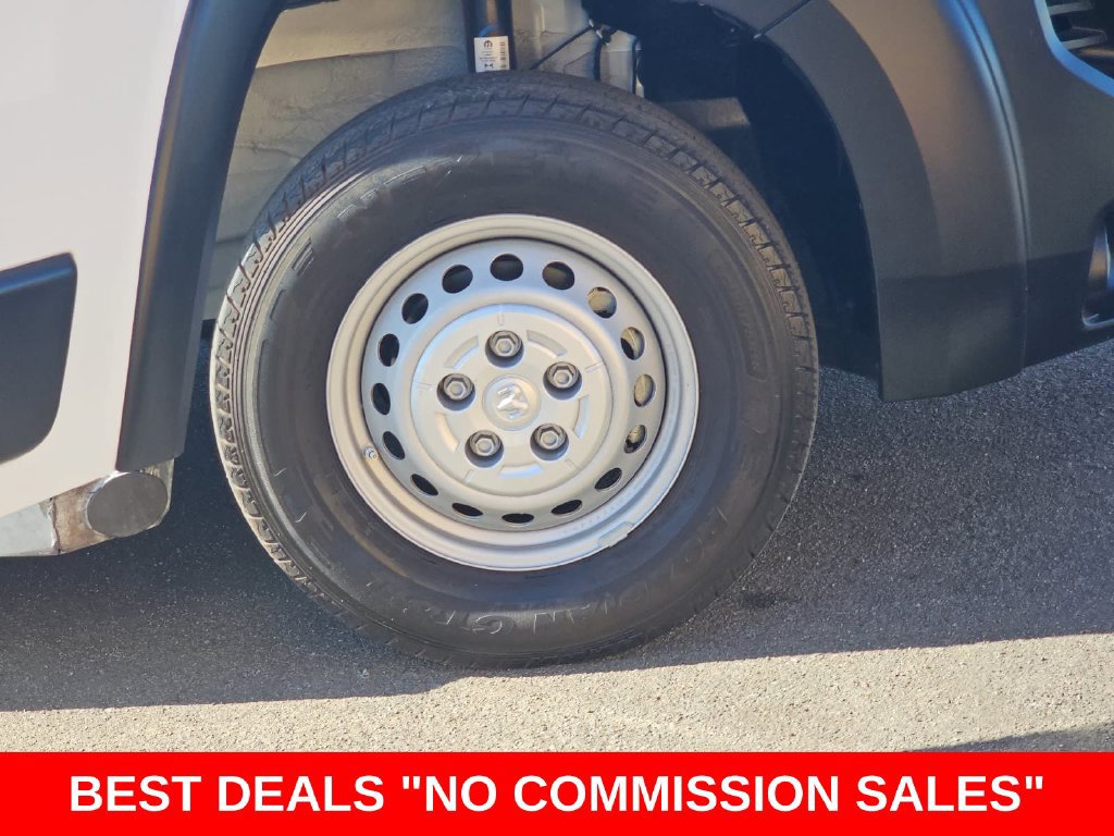 Used 2025 RAM ProMaster 2500 w/ U-Haul Equipment Group FWD image 38