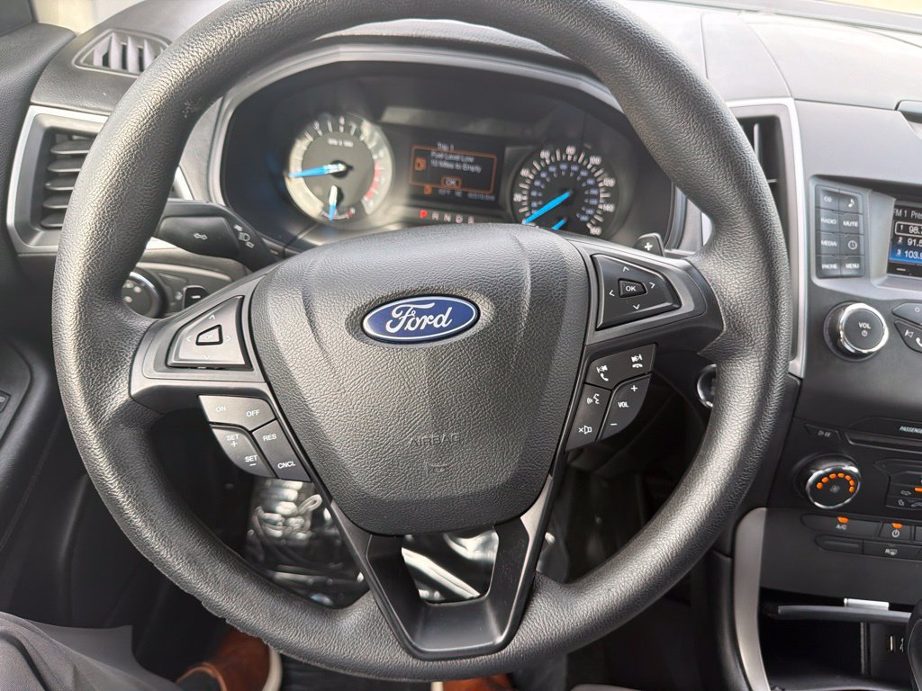 Used 2018 Ford Edge SE FWD image 43