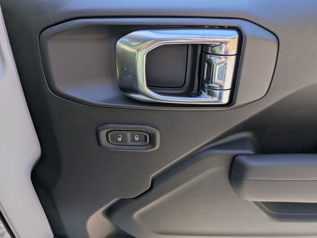 New 2026 Jeep Wrangler Sport S image 32