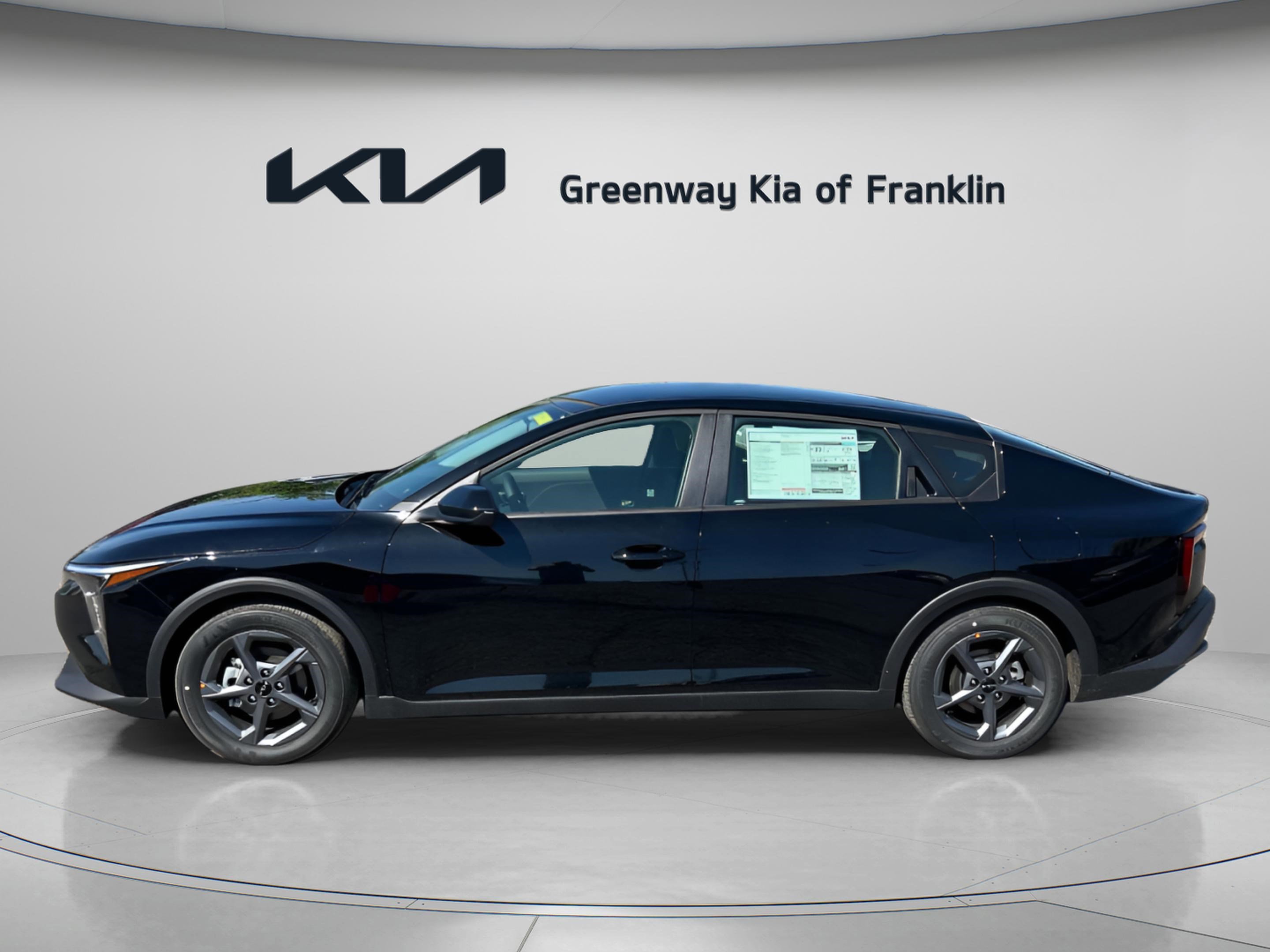 New 2025 Kia K4 LXS image 4
