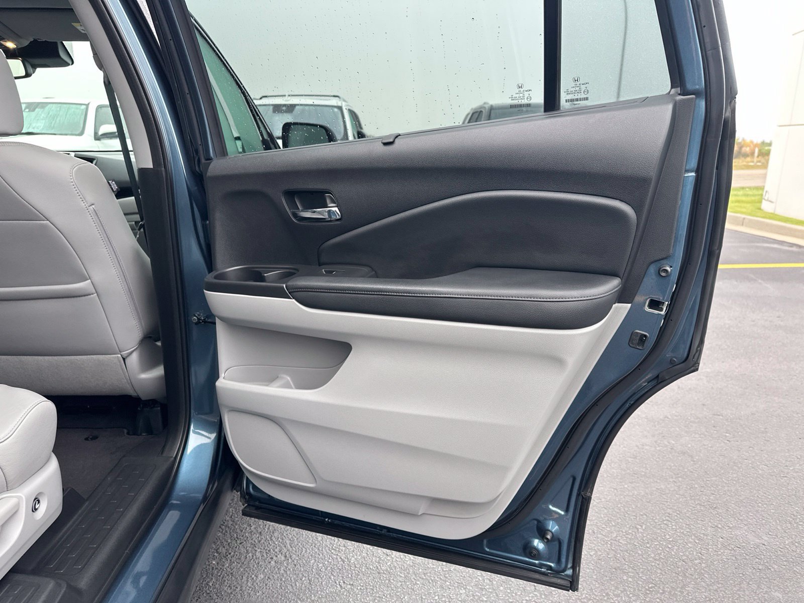 Used 2017 Honda Pilot Elite image 43