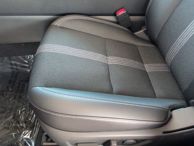 Used 2025 MAZDA CX-50 AWD 2.5 S w/ Weather Package image 13