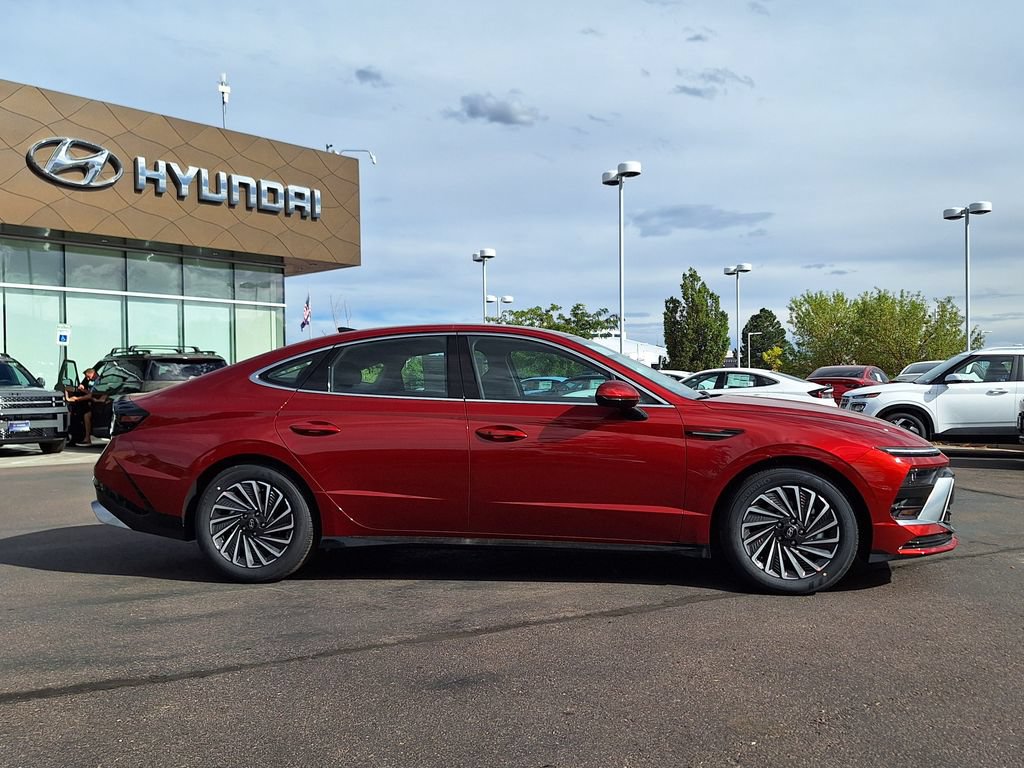 New 2026 Hyundai Sonata SEL FWD image 2
