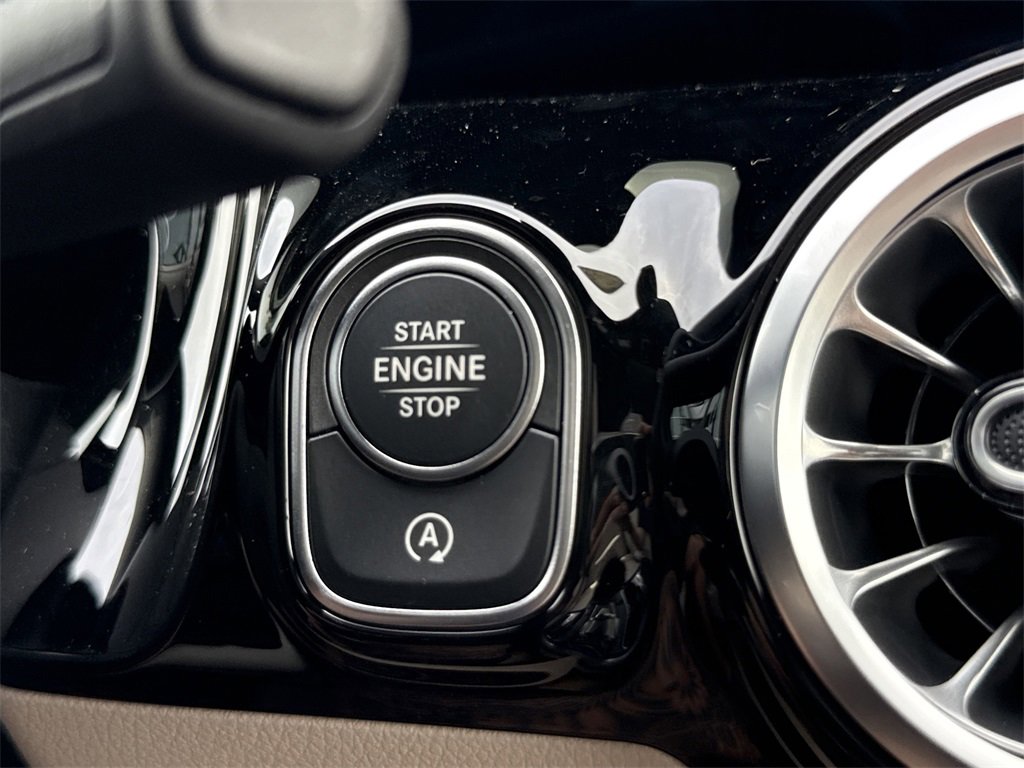 New 2025 Mercedes-Benz GLA 250 image 28