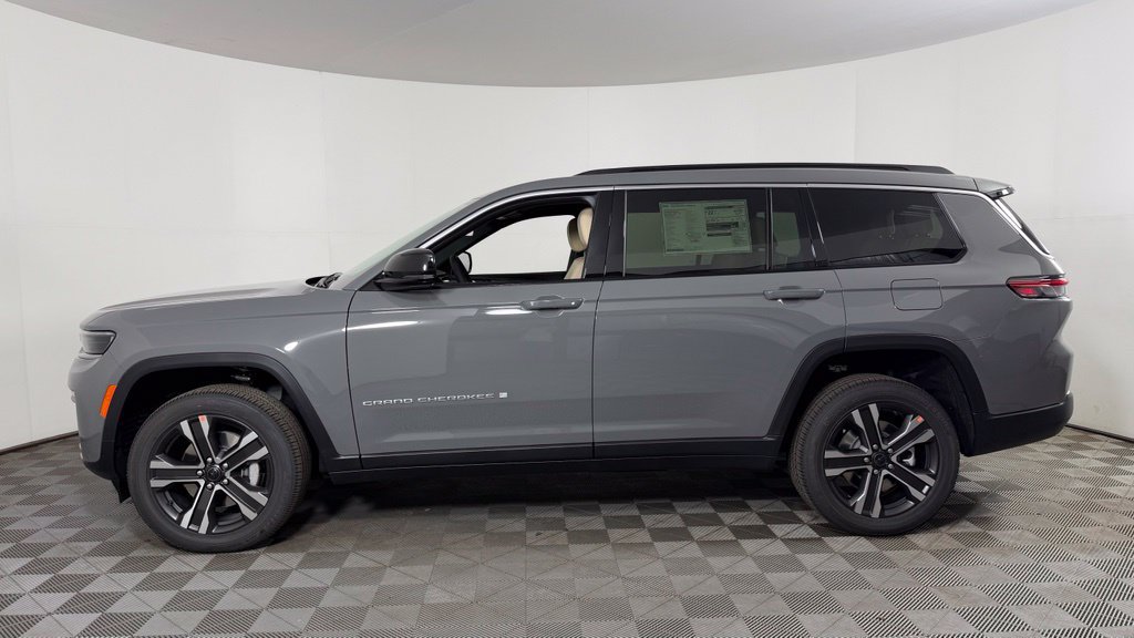 New 2027 Jeep Grand Cherokee L Limited AWD/4WD image 4
