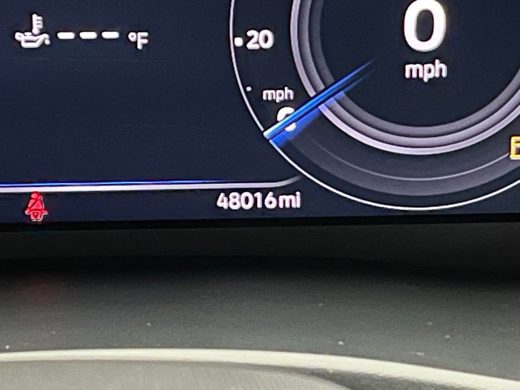 Used 2022 Volkswagen Atlas Cross Sport SE w/ Panoramic Sunroof Package image 25