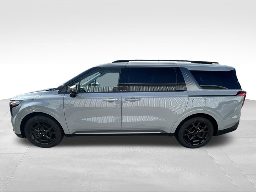 Certified 2026 Kia Carnival SX FWD image 2