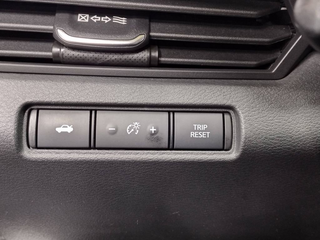 Used 2021 Nissan Altima 2.5 SR image 24