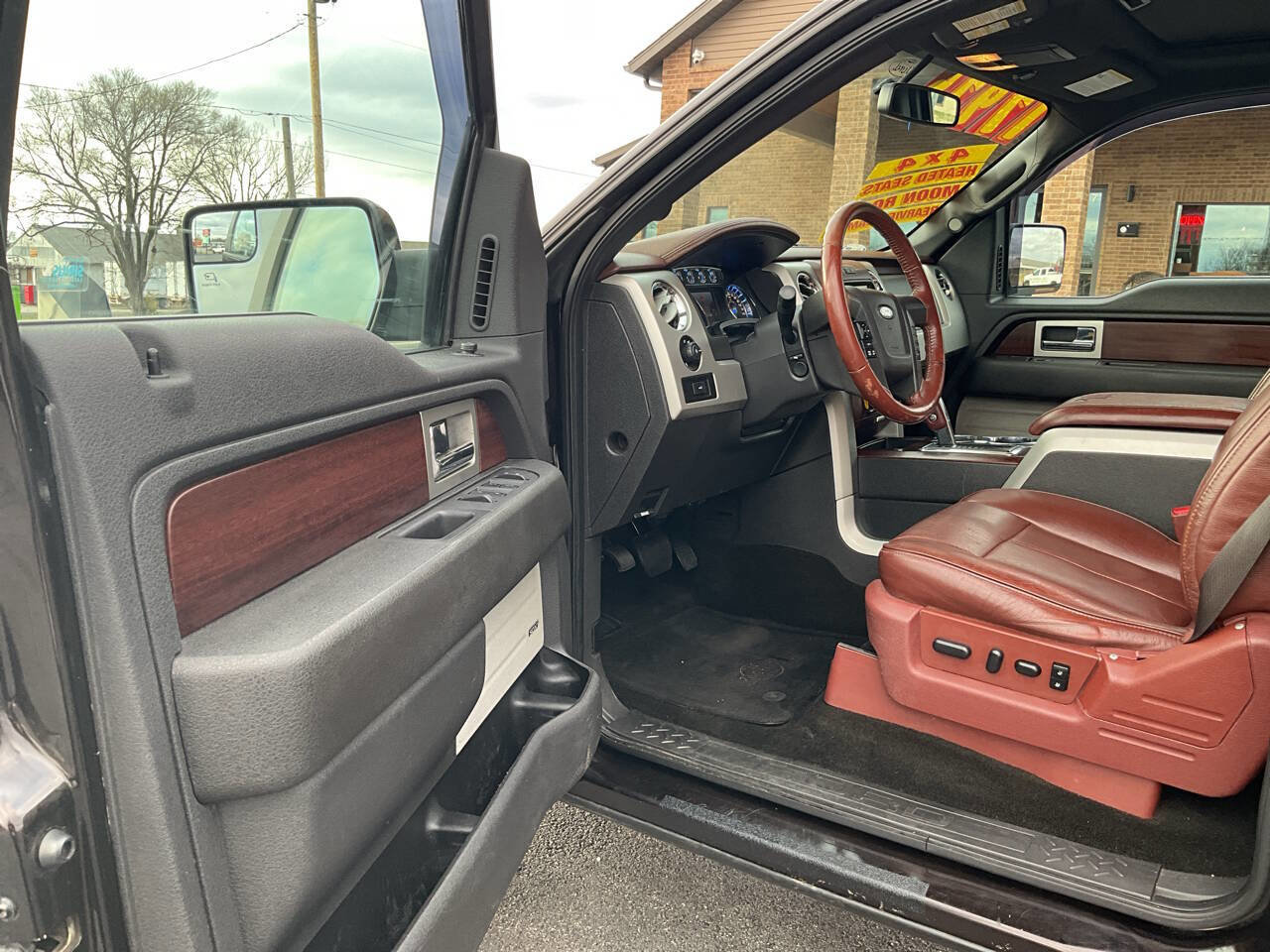 Used 2014 Ford F150 King Ranch w/ King Ranch Luxury Package image 27