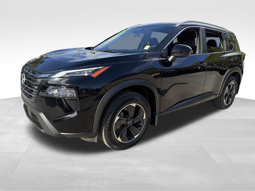 Used 2024 Nissan Rogue SV w/ SV Premium Package image 3