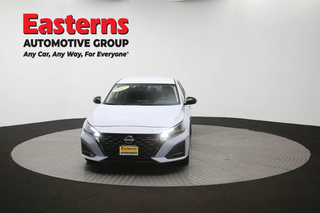 Used 2023 Nissan Altima 2.5 SR FWD image 56