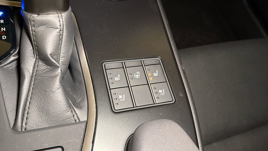 Certified 2023 Lexus UX 250h F Sport w/ Accessory Package (Z2) AWD/4WD image 32