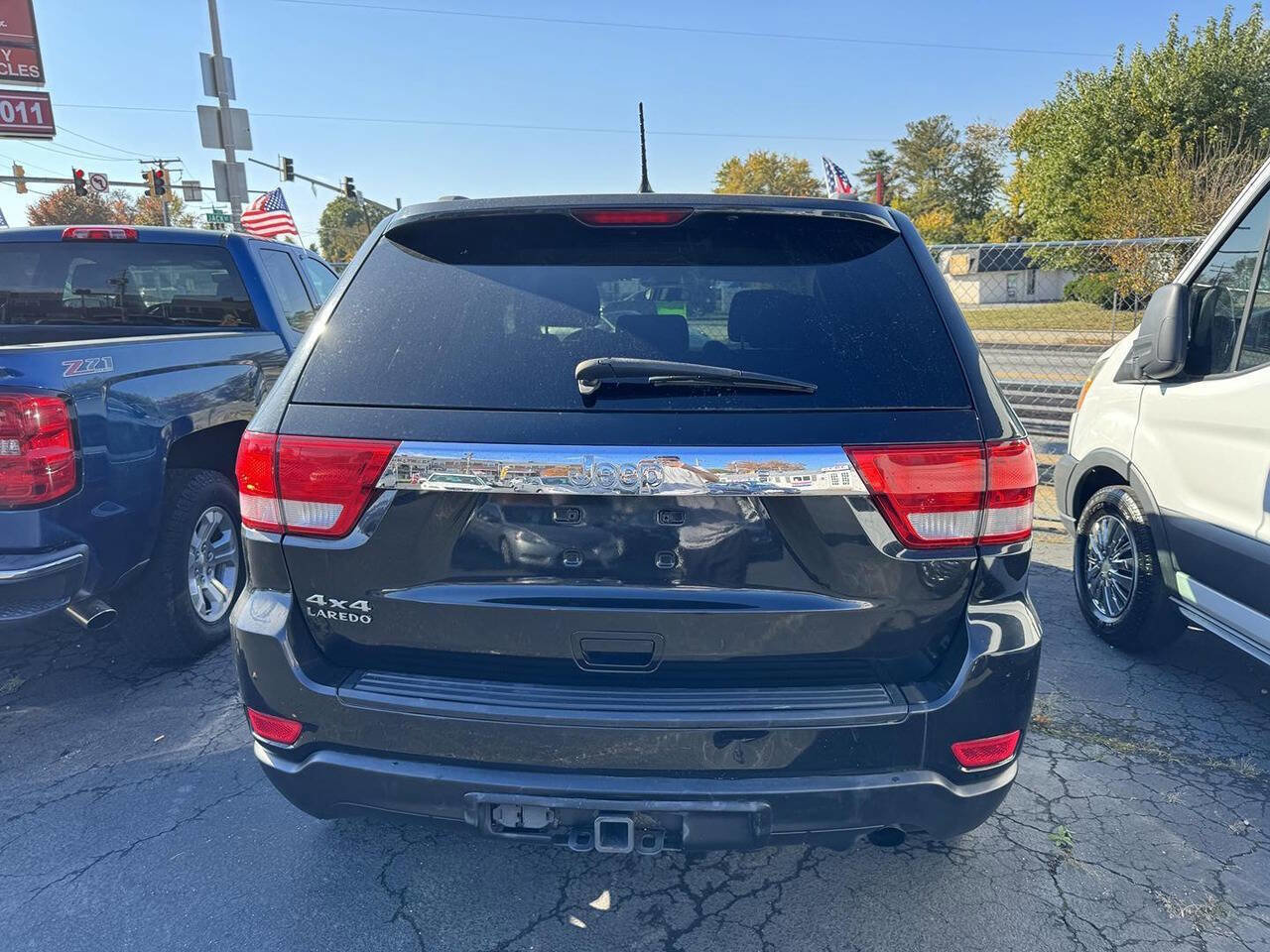 Used 2011 Jeep Grand Cherokee Laredo image 9