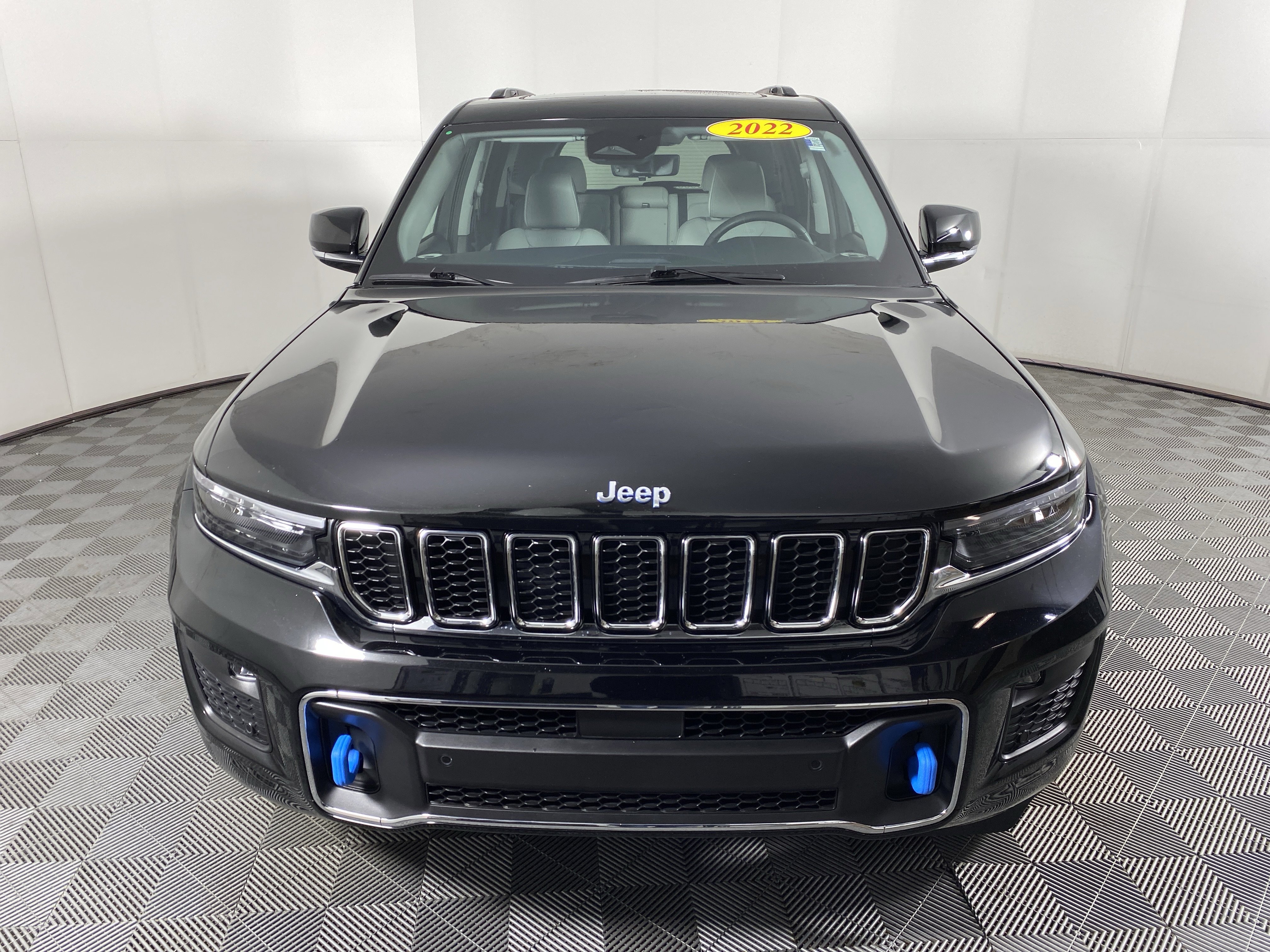 Used 2022 Jeep Grand Cherokee Overland w/ Luxury Tech Group IV image 13