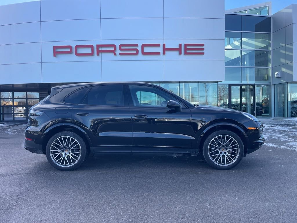 Certified 2023 Porsche Cayenne Platinum Edition AWD/4WD image 10
