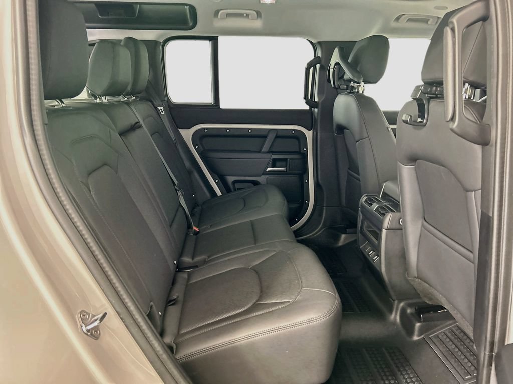 Certified 2026 Land Rover Defender 110 S AWD/4WD image 21