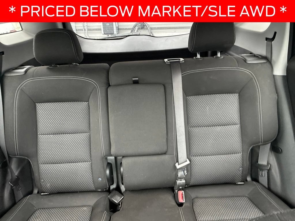 Used 2024 GMC Terrain SLE AWD/4WD image 8