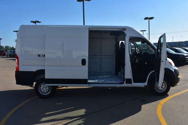 New 2026 RAM ProMaster 2500 w/ Premium Convenience Group FWD image 15