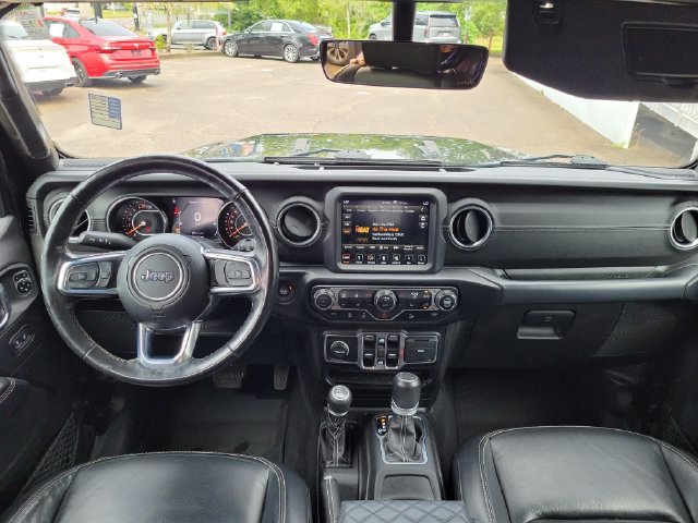 Used 2019 Jeep Wrangler Unlimited Sahara w/ Uconnect 4C Nav & Sound Group AWD/4WD image 11