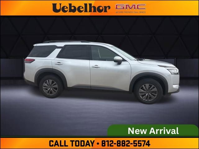 Used 2025 Nissan Pathfinder SV AWD/4WD image 5