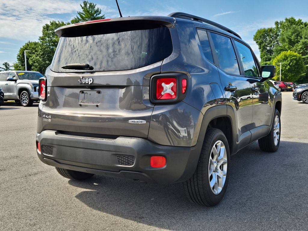 Used 2017 Jeep Renegade Latitude w/ Cold Weather Group AWD/4WD image 6